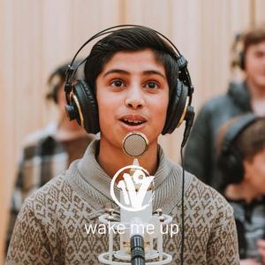 美女裸胸骚逼黄
