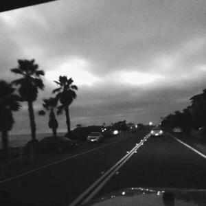 美女裸胸骚逼黄
